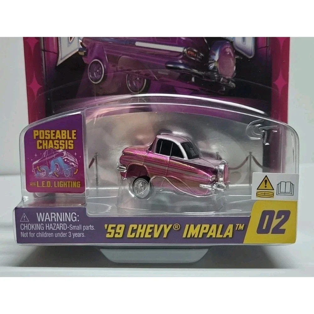 MGA Car Tuned Series 1 Lowriders‎ 59 Chevy Impala Pink With LED Lighting 2/8 Toy